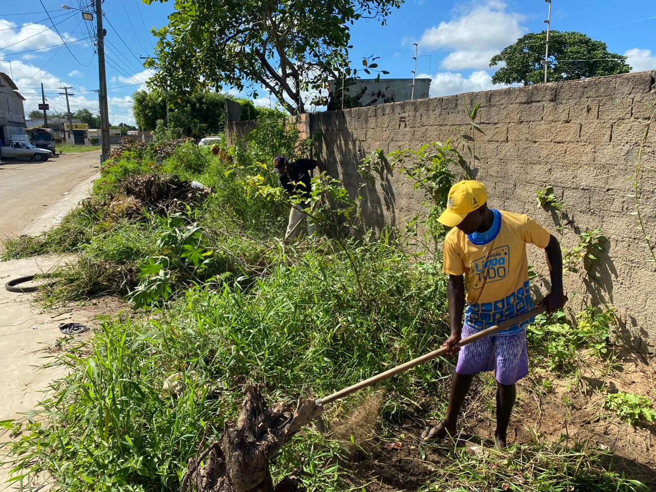 Limpa Tudo: Prefeitura de Cruz promove mutirão de limpeza no Parque Lauro Passos