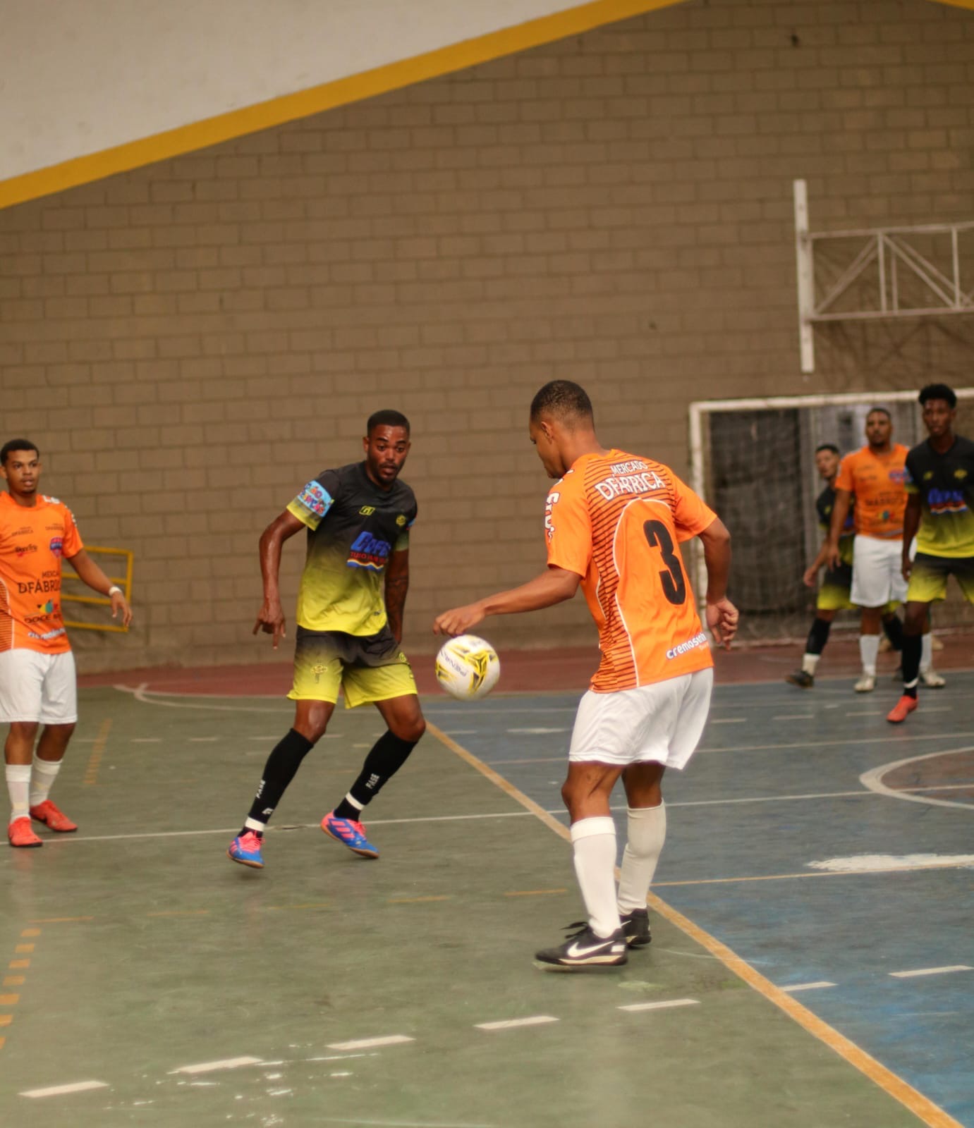 Novas partidas da Copa Cruzalmense de Futsal Masculino acontecem nesta terça-feira (21) no Ginásio de Esportes