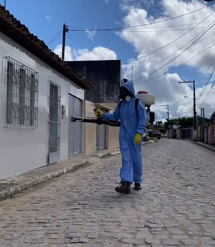 Prefeitura de Cruz das Almas promove ação de bloqueio contra a Dengue na localidade da Pumba